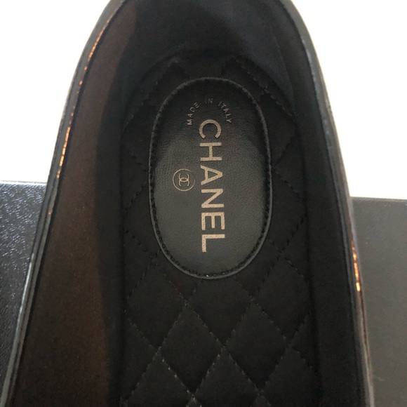 ❌SOLD❌Authentic Chanel Loafers - Picture 5 of 7